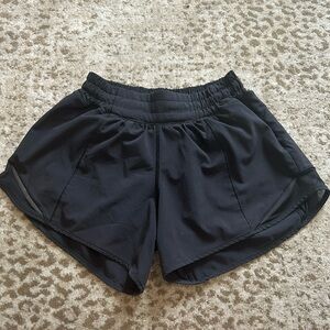 Lululemon size 2, Hotty Hot shorts